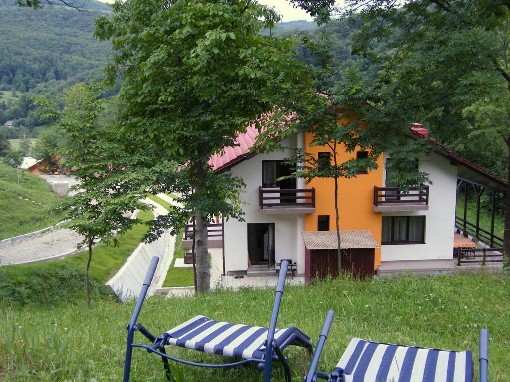 Pensiunea Poiana Verde Slănic-Moldova Buitenkant foto